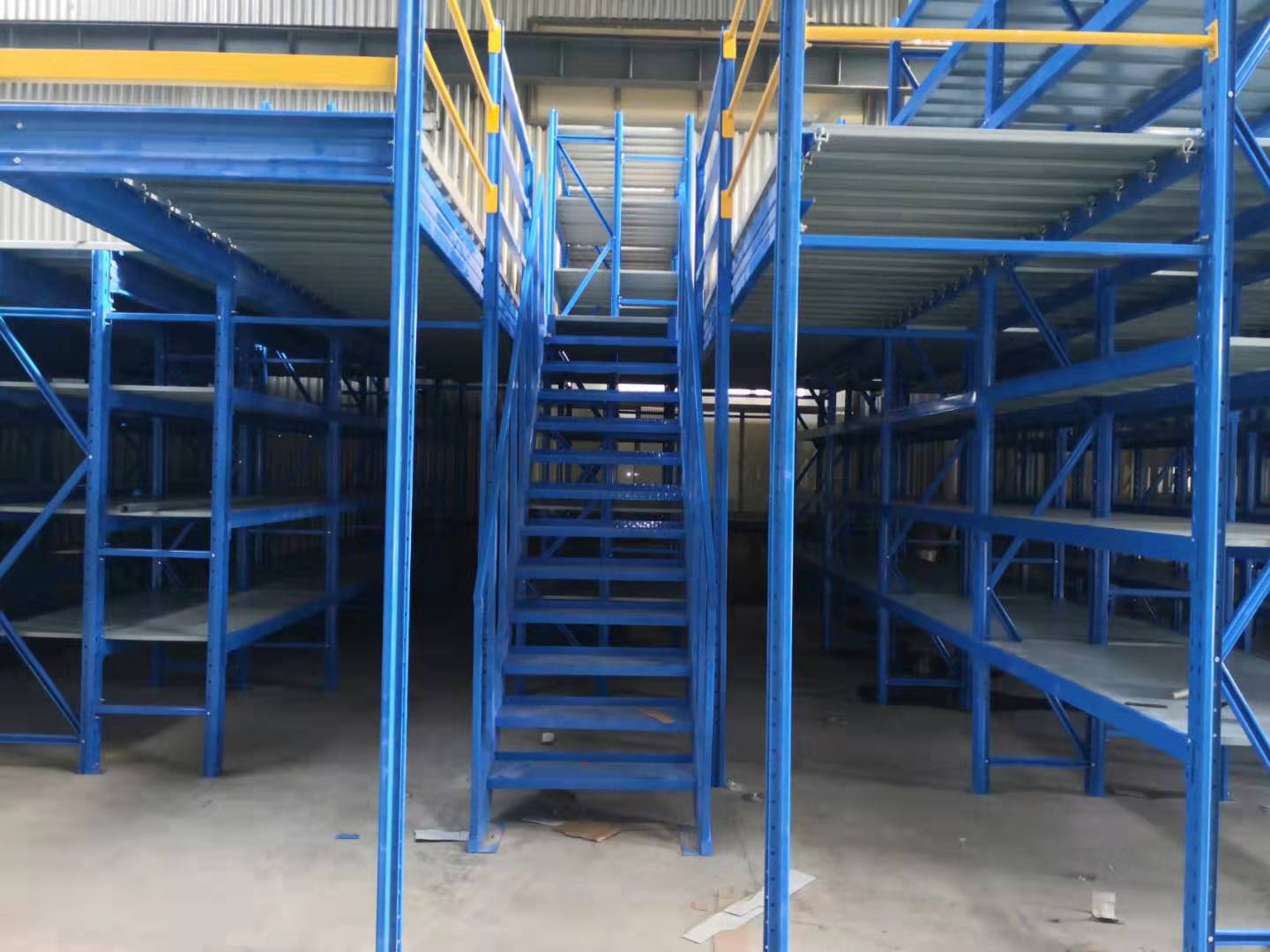阁楼货架